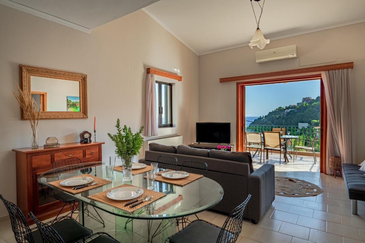 Apartament Golden Flower's *