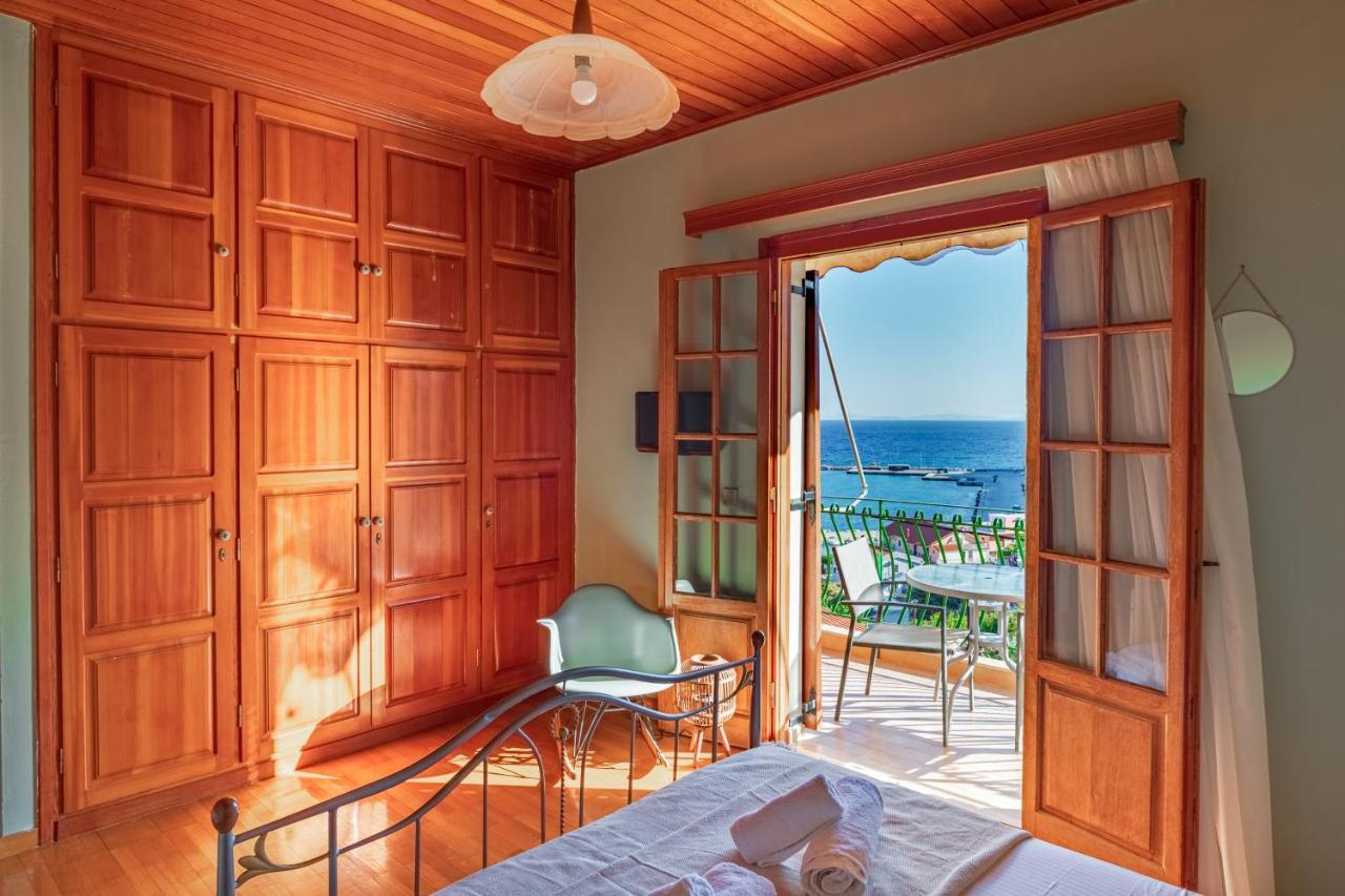 Golden Flower's Apartament Poros (Kefalonia)