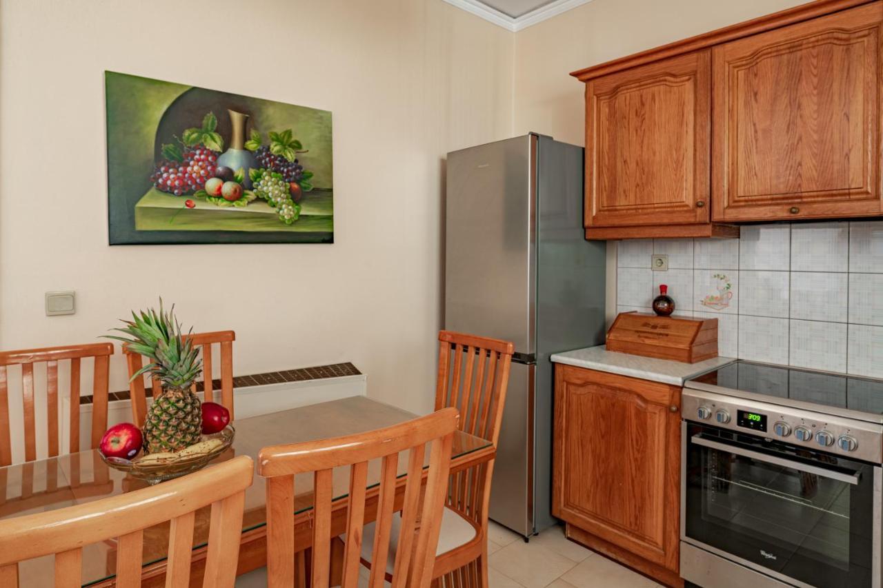 Golden Flower's Apartament *